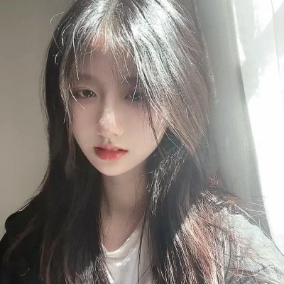 四季之春 封面