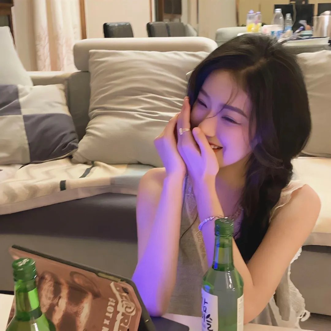 完美世界年番 封面